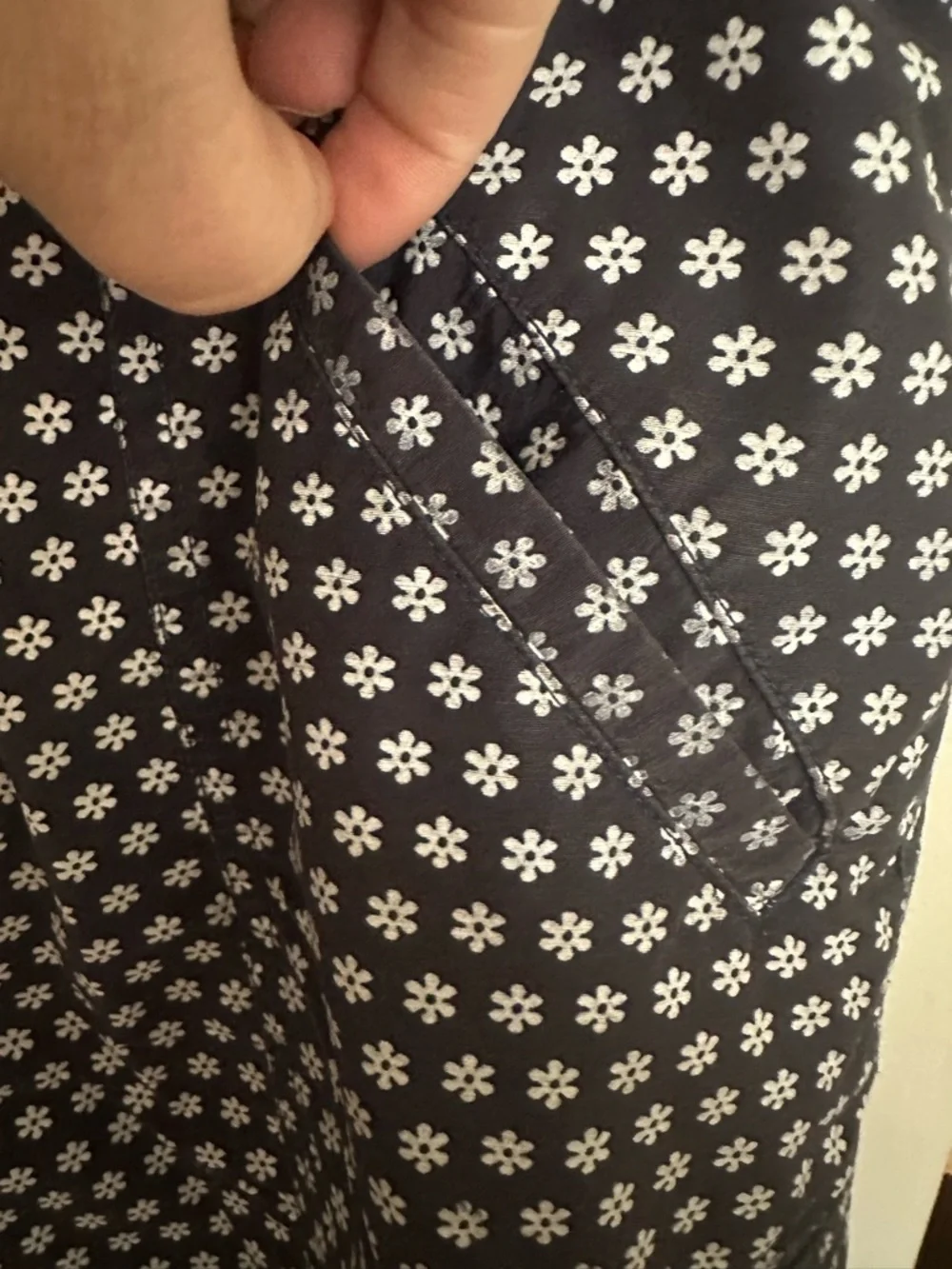 Lands' End Navy and White Daisy Patterned Skort Atheltic Outdoors Hiking